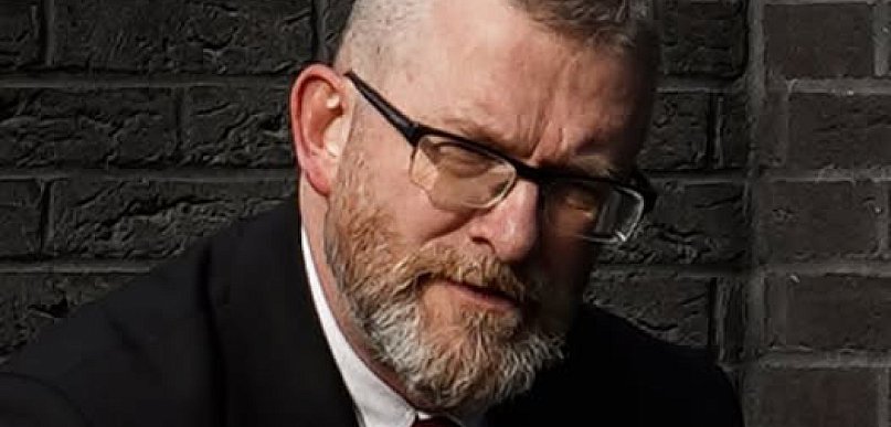 "Słaba kobieta bez przebiegu", czyli kim są wyborcy Brauna