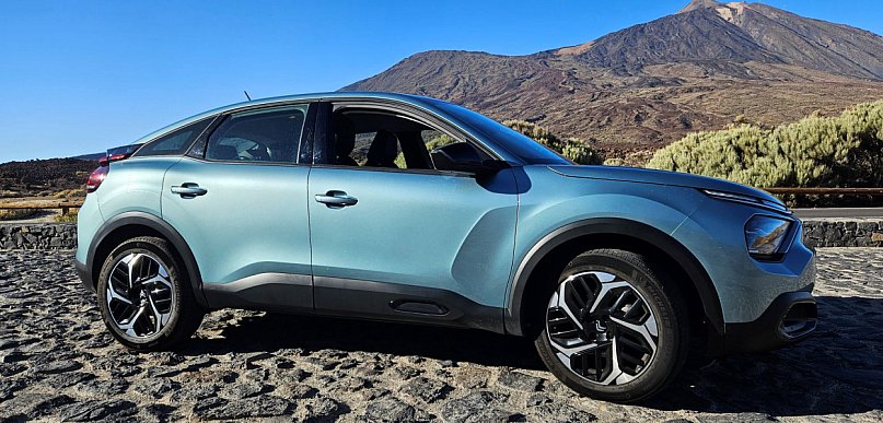 Wynajem auta na Teneryfie bez kaucji – jak działa i kiedy warto z niego skorzystać