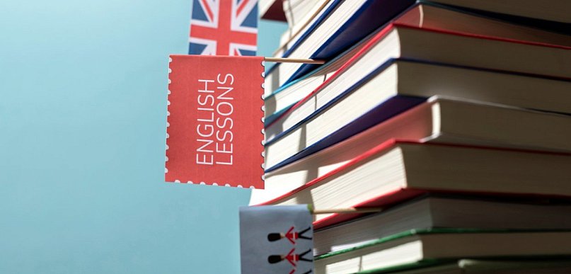 Czym różni się szkoła dwujęzyczna od zwykłej?