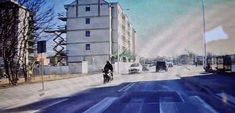 Tak w mieście pędził pirat na dwóch kółkach! [Film]