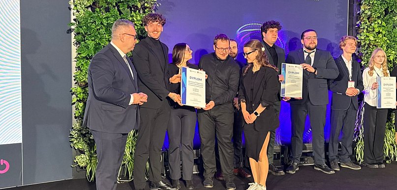 Studenci z koła naukowego ANS nagrodzeni przez marszałka