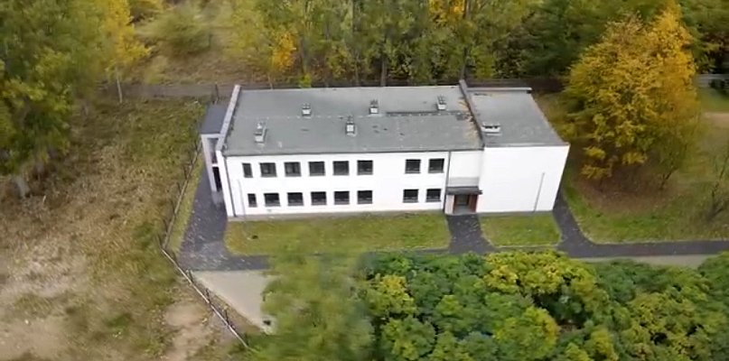 Budynek po dawnej ceramice (wreszcie) z pozwoleniem na użytkowanie - 43893