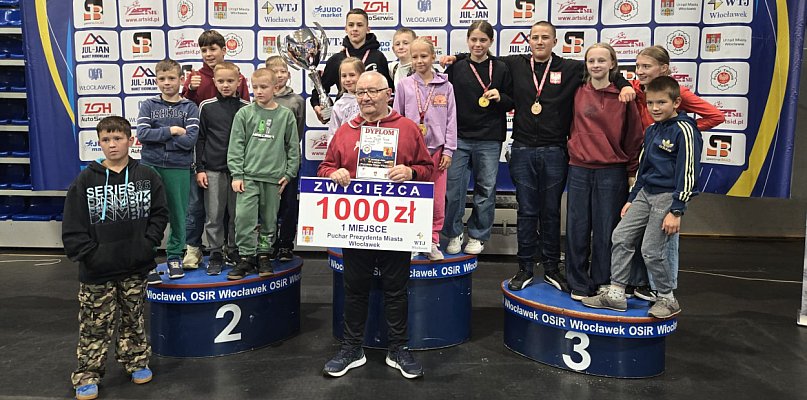 Trener Józef Jopek zadowolony! Dziewięć złotych, pięć srebrnych i trzy brązowe... - 43998