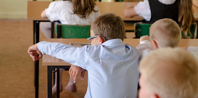 Świadectwa i legitymacje się zmienią. Szkoły szykują nowy wzór dokumentów - 45874