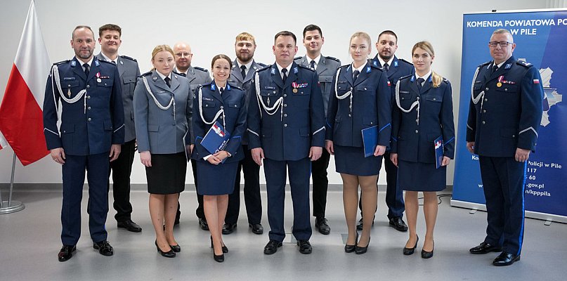 Policyjne awanse na stopnie aspirantów i podoficerów - 46291