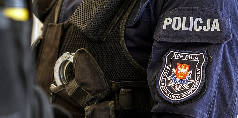 Schowała się przed policjantami w... szafie