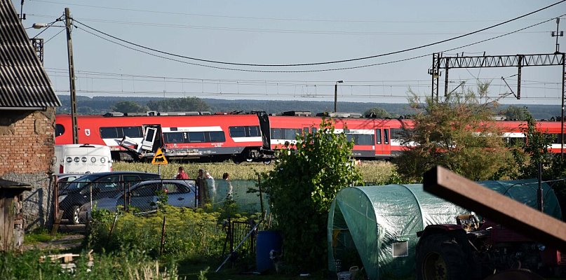 To cud, że nie było ofiar. Groźna kolizja pociągów pasażerskich w Białośliwiu