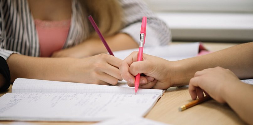 Te szkoły z naszego powiatu mają najlepsze wyniki egzaminu ósmoklasisty