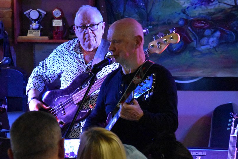 Zaduszkowe Blues Session w Łobżenicy