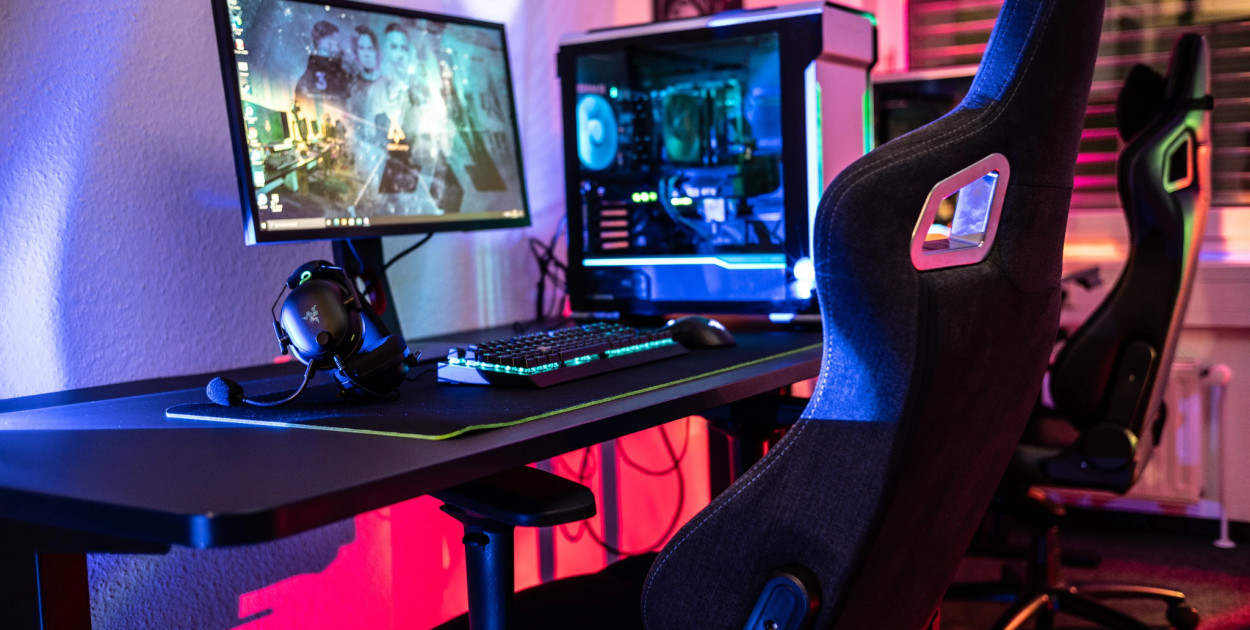 Jak poprawnie składa się fotel gamingowy - czy złożenie go w domu jest trudne?