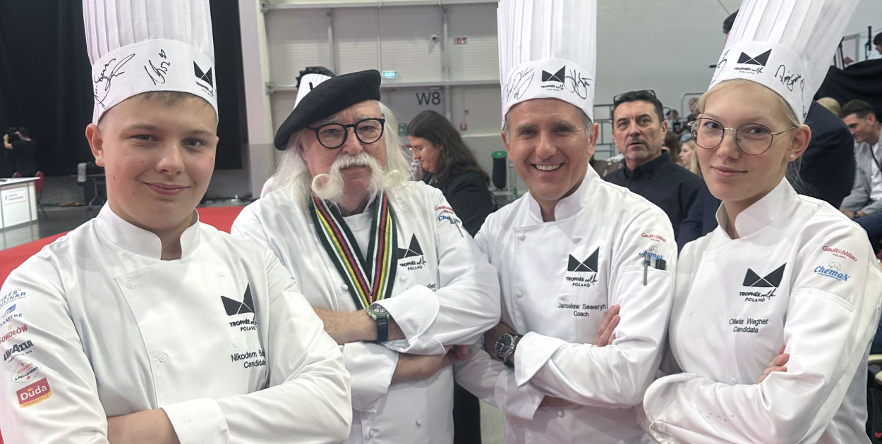 Nikodem Budnik, Kurt Scheller, nauczyciel zawodu w ZS CKR w Brzostowie Jarosław Seweryn, Oliwia Wegner 