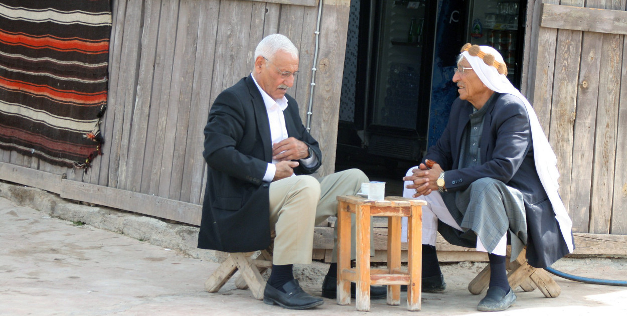 Niewielkie kahvehane w legendarnym Harran skąd, podobno, wyszedł Abraham; blisko granicy z Syrią