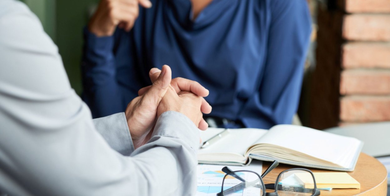 Doradca kredytowy – kim jest i jak może pomóc przy wyborze kredytu hipotecznego?