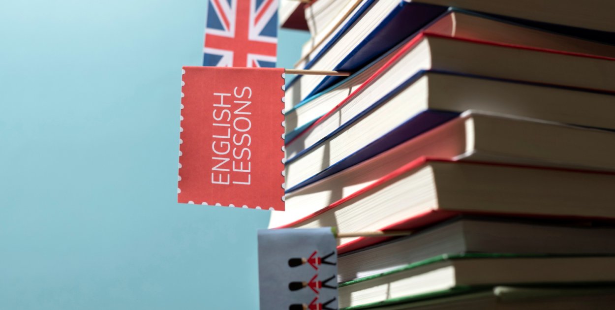 Czym różni się szkoła dwujęzyczna od zwykłej?