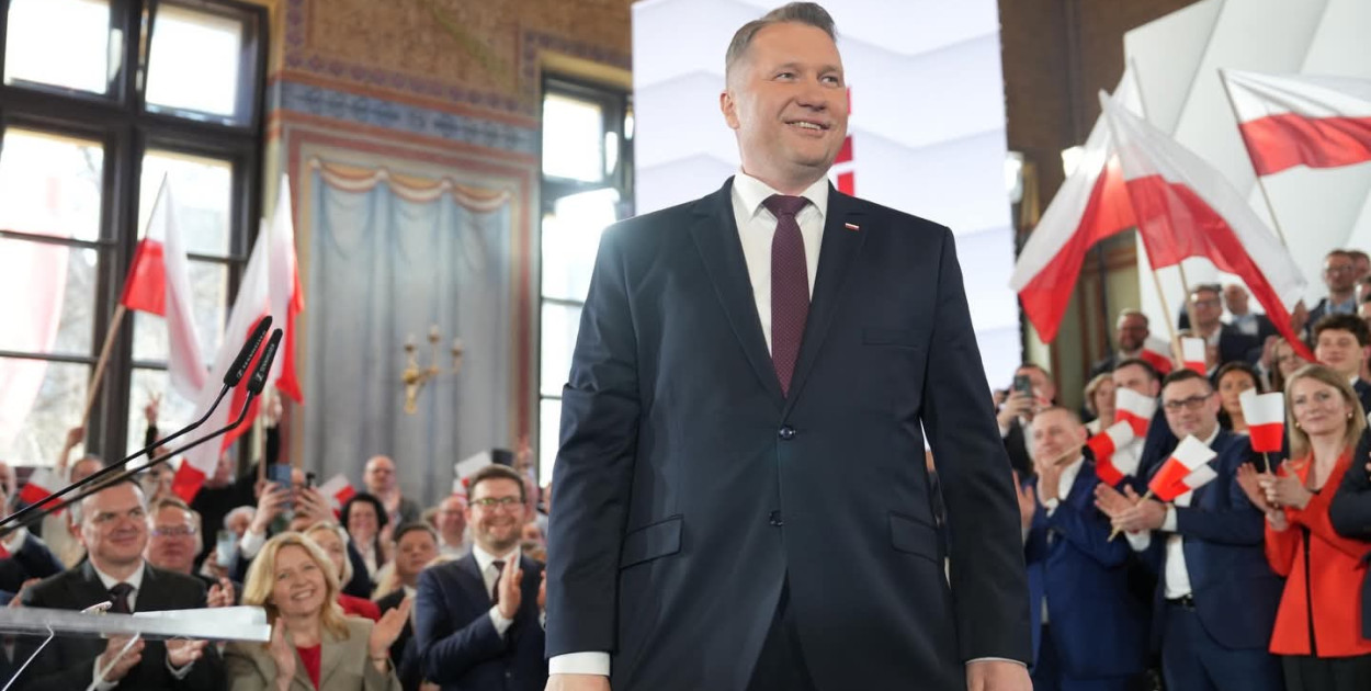 Jak za pomocą demokracji zniszczyć demokrację?